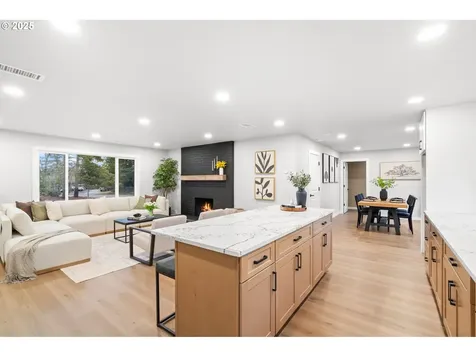 8715 NE 57th Street Vancouver WA 98662