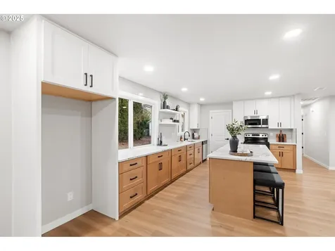 8715 NE 57th Street Vancouver WA 98662