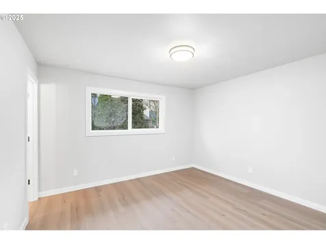 8715 NE 57th Street Vancouver WA 98662