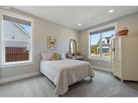 2842 NW Mount Ashland Lane Mcminnville OR 97128