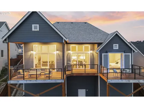 2842 NW Mount Ashland Lane Mcminnville OR 97128
