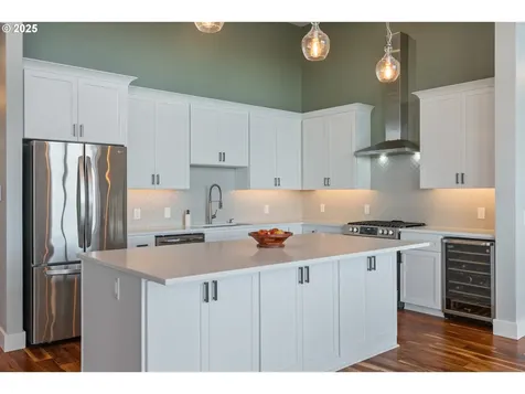 2842 NW Mount Ashland Lane Mcminnville OR 97128