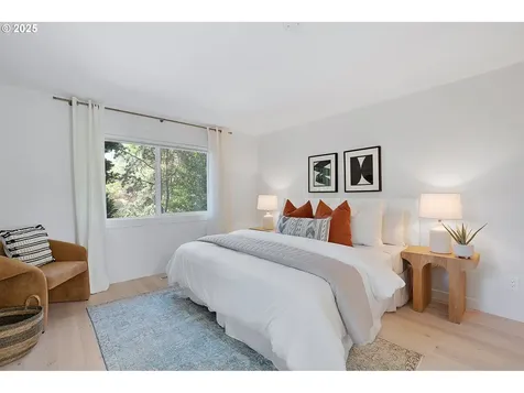 32 Independence Avenue Lake Oswego OR 97035