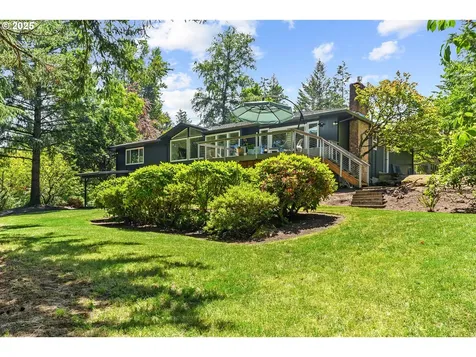 32 Independence Avenue Lake Oswego OR 97035