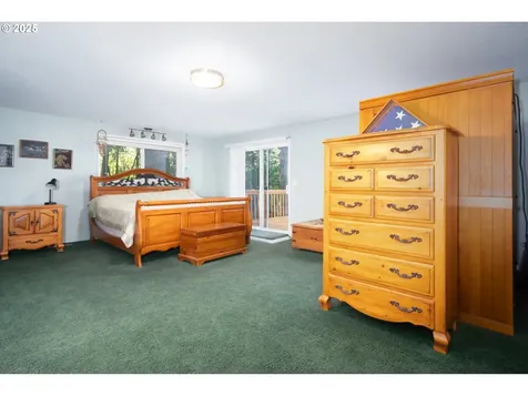 15928 N Umpqua Highway Roseburg OR 97470