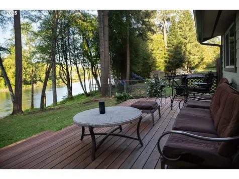15928 N Umpqua Highway Roseburg OR 97470