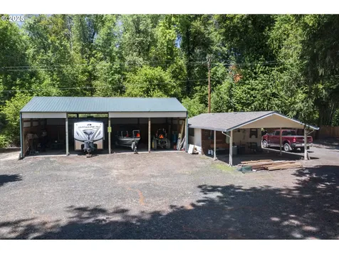 15928 N Umpqua Highway Roseburg OR 97470
