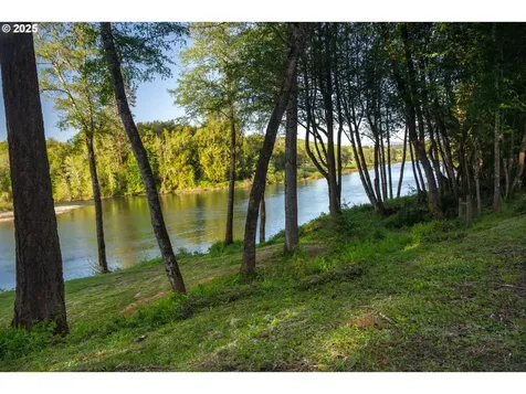 15928 N Umpqua Highway Roseburg OR 97470