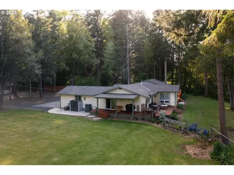 15928 N Umpqua Highway Roseburg OR 97470