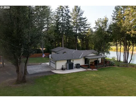 15928 N Umpqua Highway Roseburg OR 97470