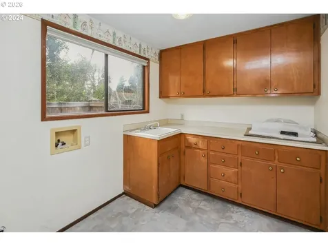2420 Willona Drive Eugene OR 97408