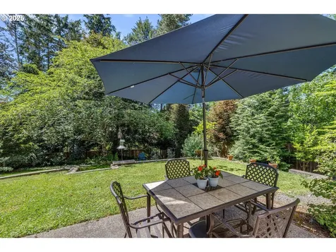 4537 SW 60th Place Portland OR 97221