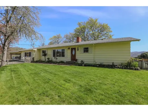 383 Little Valley Road Roseburg OR 97471