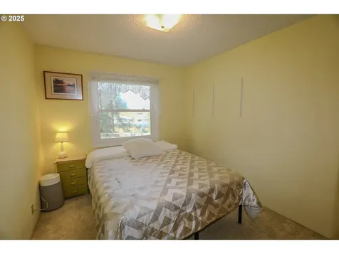 383 Little Valley Road Roseburg OR 97471
