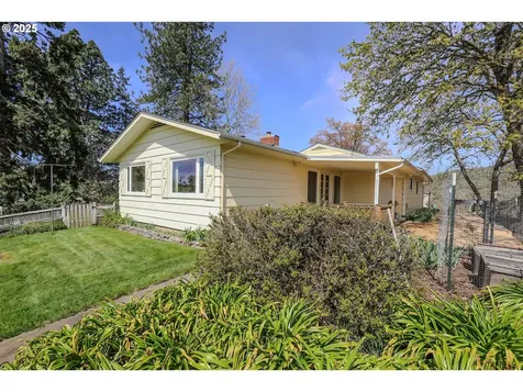 383 Little Valley Road Roseburg OR 97471