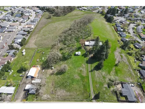 383 Little Valley Road Roseburg OR 97471