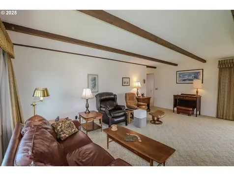 383 Little Valley Road Roseburg OR 97471