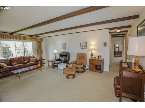 383 Little Valley Road Roseburg OR 97471