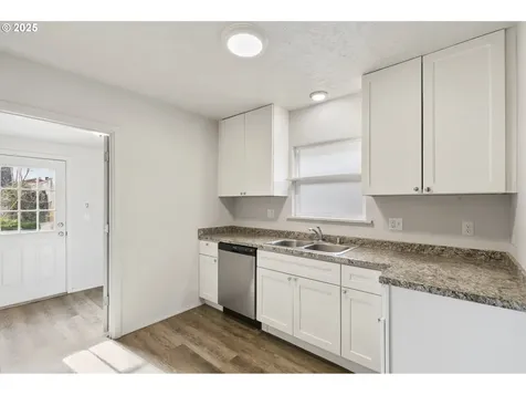 306 18th Avenue Longview WA 98632