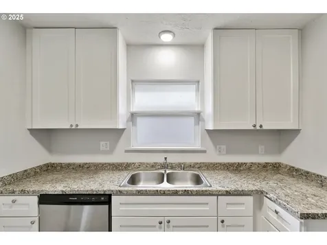 306 18th Avenue Longview WA 98632