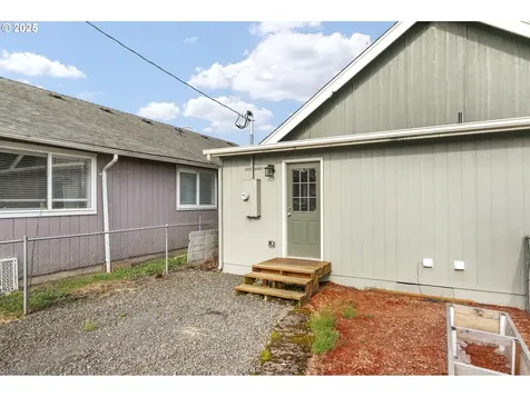 306 18th Avenue Longview WA 98632