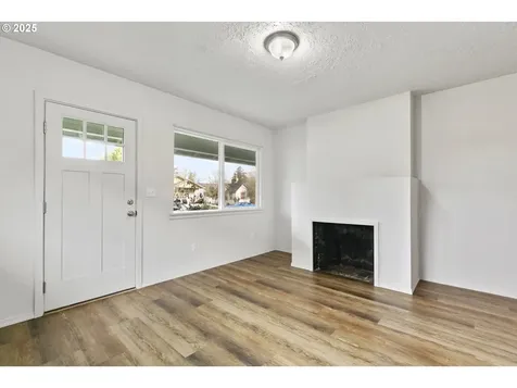 306 18th Avenue Longview WA 98632