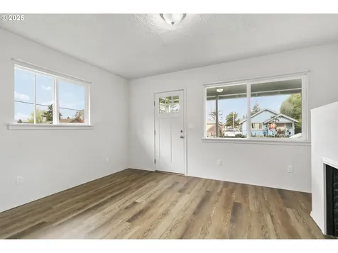 306 18th Avenue Longview WA 98632