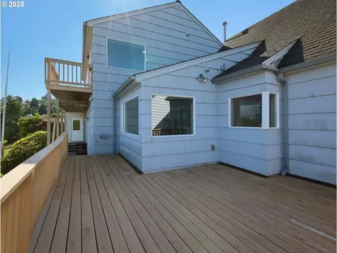 3168 Harrison Avenue Astoria OR 97103