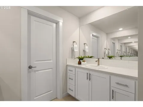 16648 SW Colorado Lane Portland OR 97224