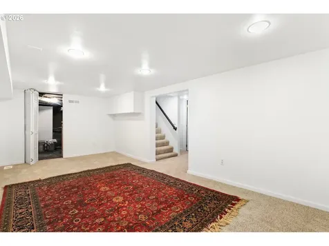 9897 NW Hoge Avenue Portland OR 97231
