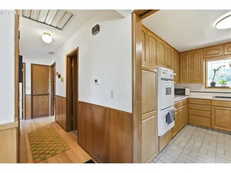 10818 SE Clay Street Portland OR 97216