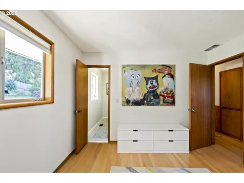 10818 SE Clay Street Portland OR 97216