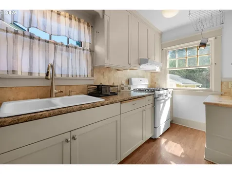 1149 Jerome Avenue Astoria OR 97103