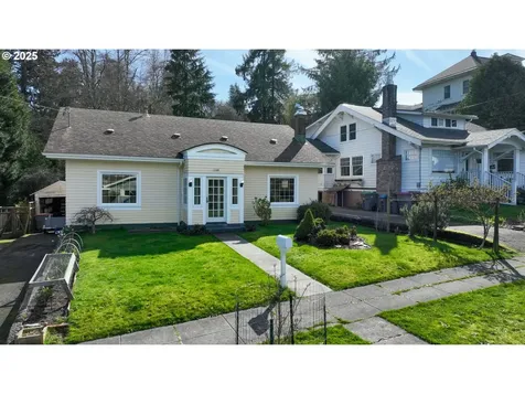 1149 Jerome Avenue Astoria OR 97103