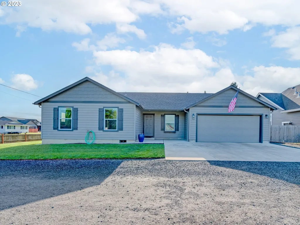 964 Sommerville Loop Harrisburg OR 97446