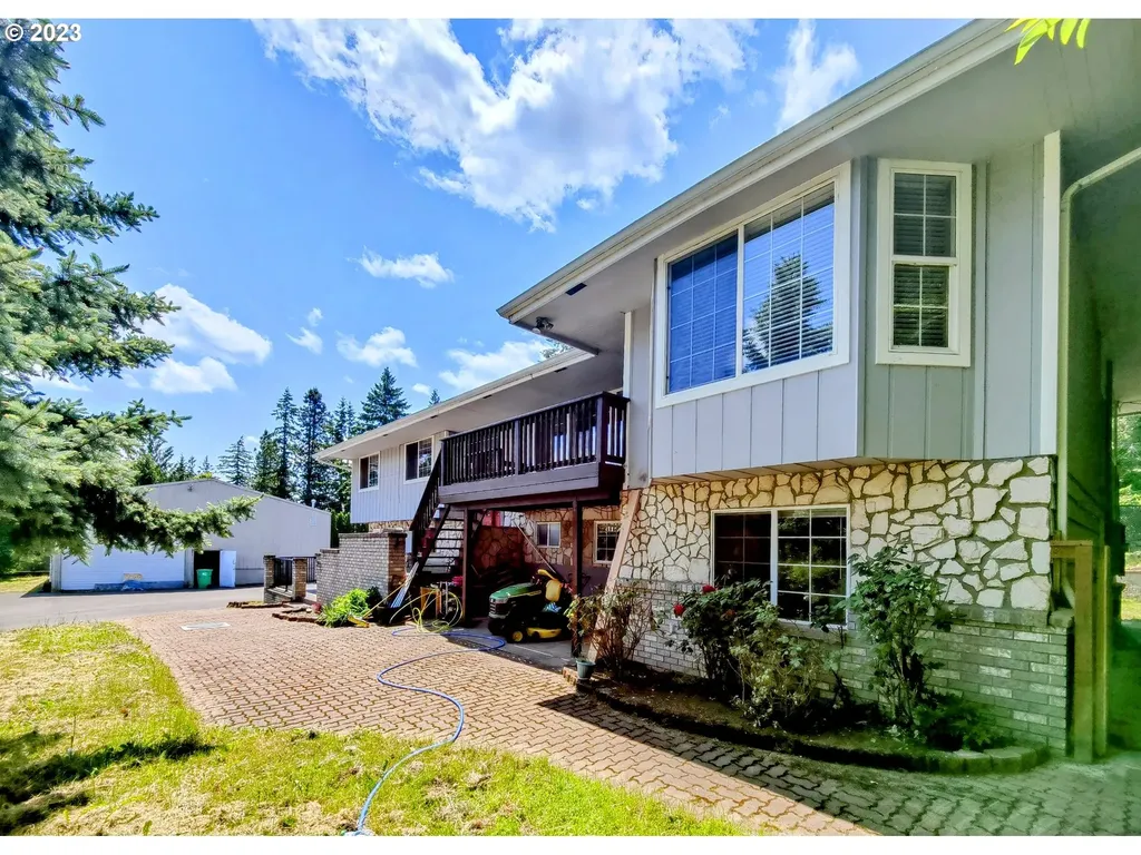 8571 Se 150th Avenue Happy Valley OR 97086