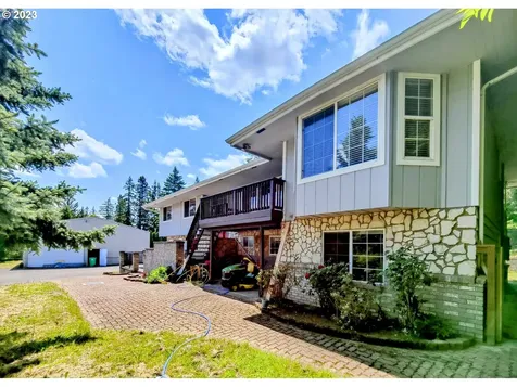 8571 Se 150th Avenue Happy Valley OR 97086