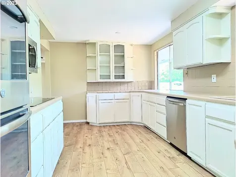 8571 Se 150th Avenue Happy Valley OR 97086