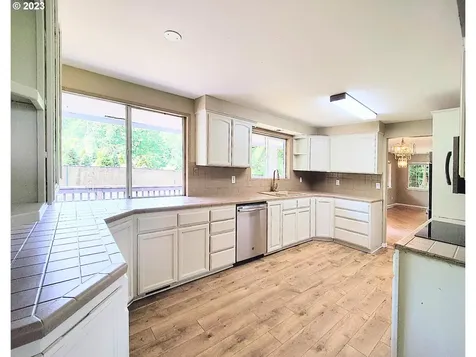 8571 Se 150th Avenue Happy Valley OR 97086