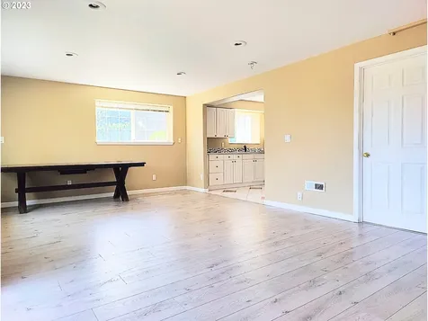 8571 Se 150th Avenue Happy Valley OR 97086