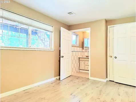 8571 Se 150th Avenue Happy Valley OR 97086