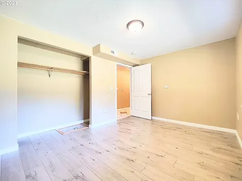 8571 Se 150th Avenue Happy Valley OR 97086