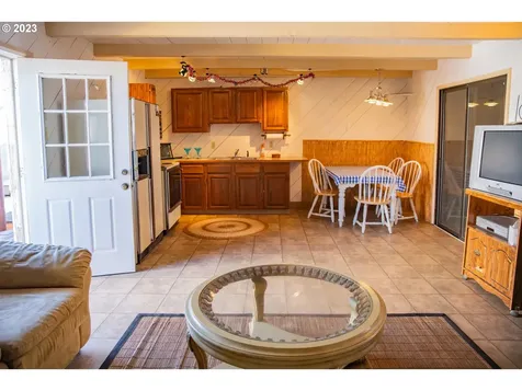 4 E Port Marina Drive Hood River OR 97031