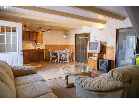 4 E Port Marina Drive Hood River OR 97031