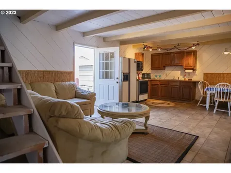 4 E Port Marina Drive Hood River OR 97031