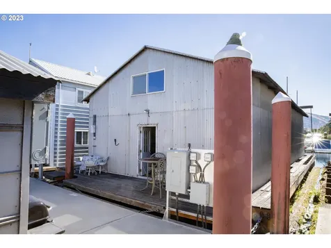 4 E Port Marina Drive Hood River OR 97031