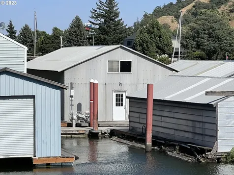 4 E Port Marina Drive Hood River OR 97031