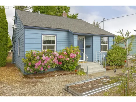 9525 N Tioga Avenue Portland OR 97203