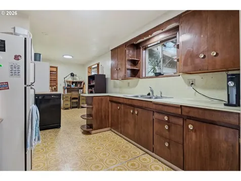 5291 10th Street SE Salem OR 97306