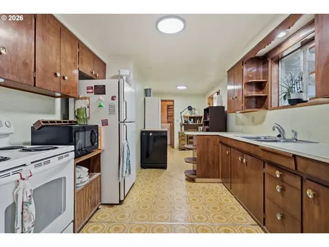 5291 10th Street SE Salem OR 97306